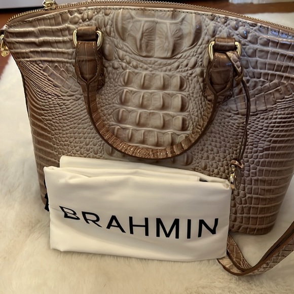 Brahmin purse
9 1/2 by 12 - Picture 7 of 10